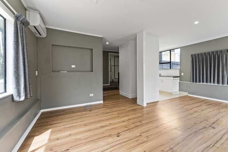 26 Parakai Street Paraparaumu_23