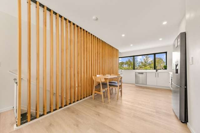 44 Ara Mara Hua Henderson_3