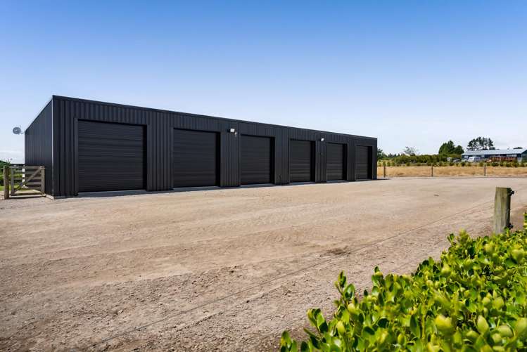 90 Peters Road Egmont Village_35