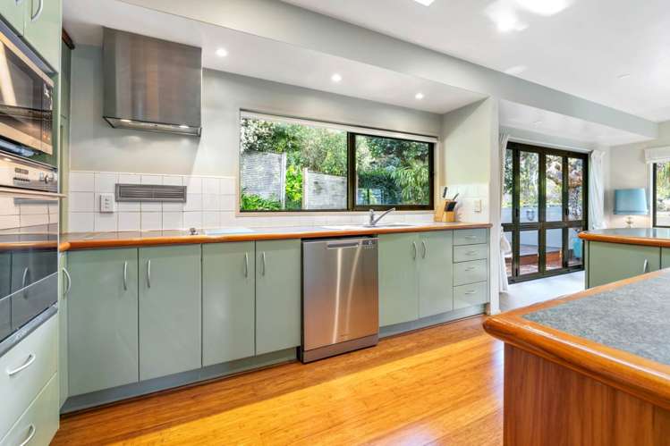 1/24 Heathcote Road Castor Bay_6