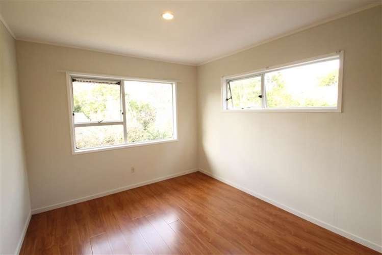 5 Lysander Crescent Beach Haven_7