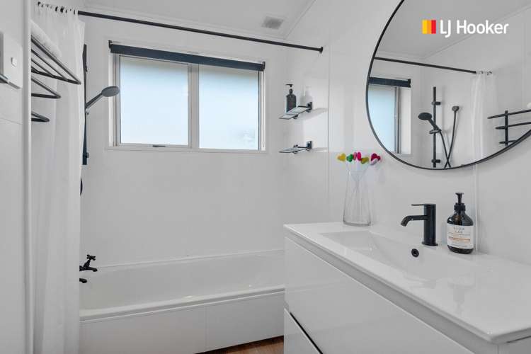 35 Kinmont Crescent Mosgiel_10