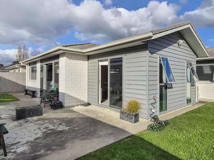 12 Martha Turnell Crescent 1302_13