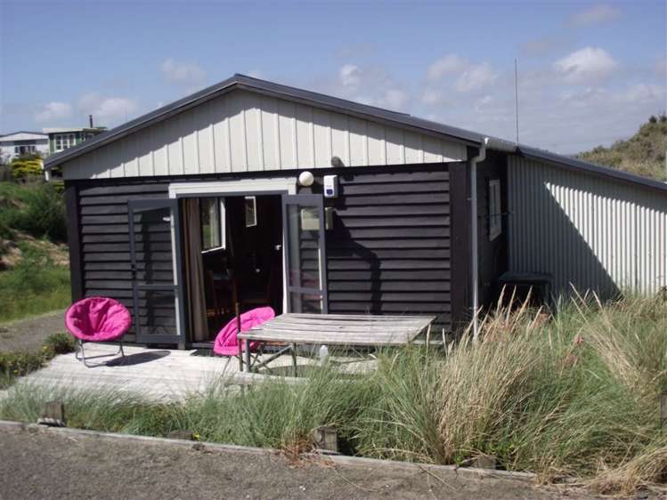 19a Marine Parade South Foxton Beach_5