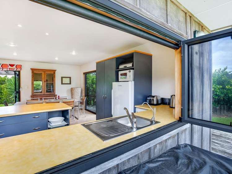 19 Clements Road Matapouri_6