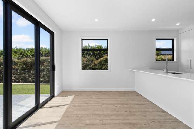 18/102 Swayne Road 11373_4