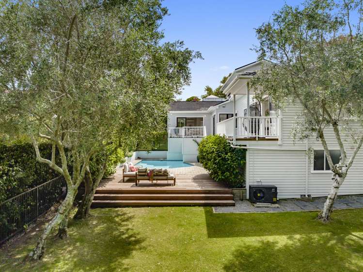 5A Crescent Road Epsom_23