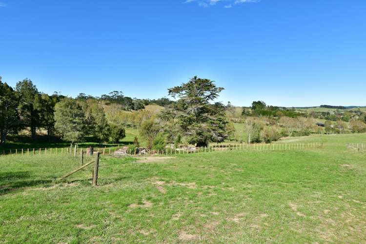 323 Kahikatea Flat Road Waitoki_7