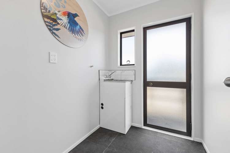 14A Leven Lane Totara Heights_20