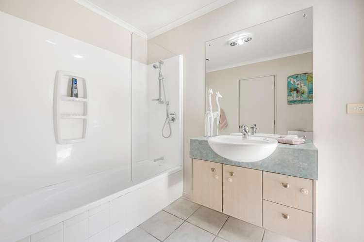 49 Espalier Drive Henderson_12