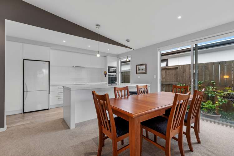 90 Saint Pauls Drive Brookfield_11