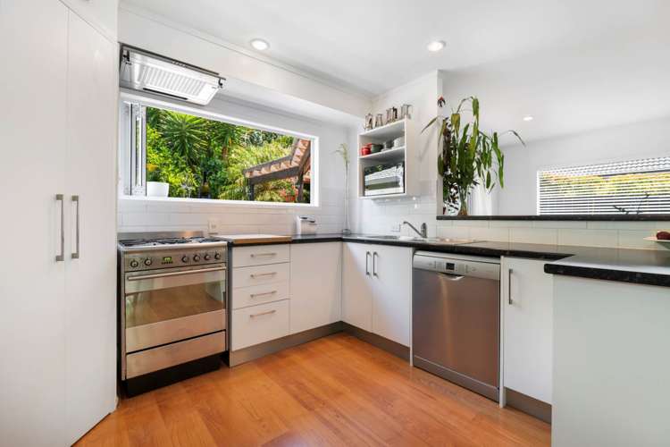 20 Penguin Drive Murrays Bay_5