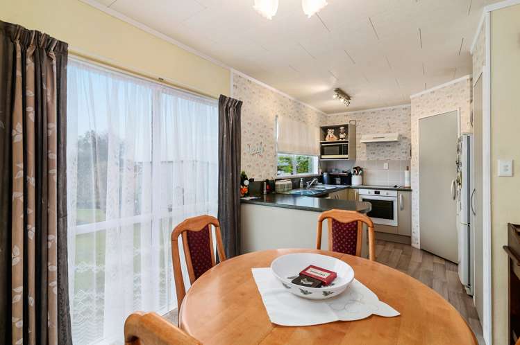 29 Camellia Drive Ngongotaha_5