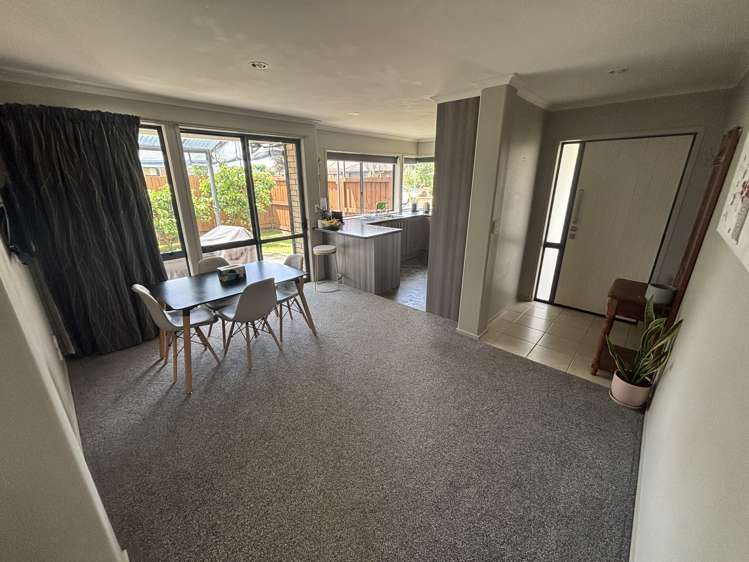 5 Nobleman Place Hamilton East_7