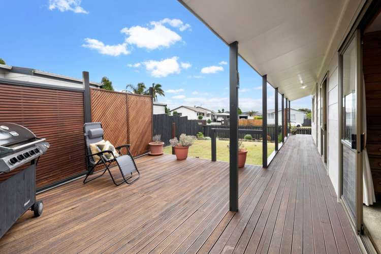 6 Hadley Wood Drive Wattle Downs_11