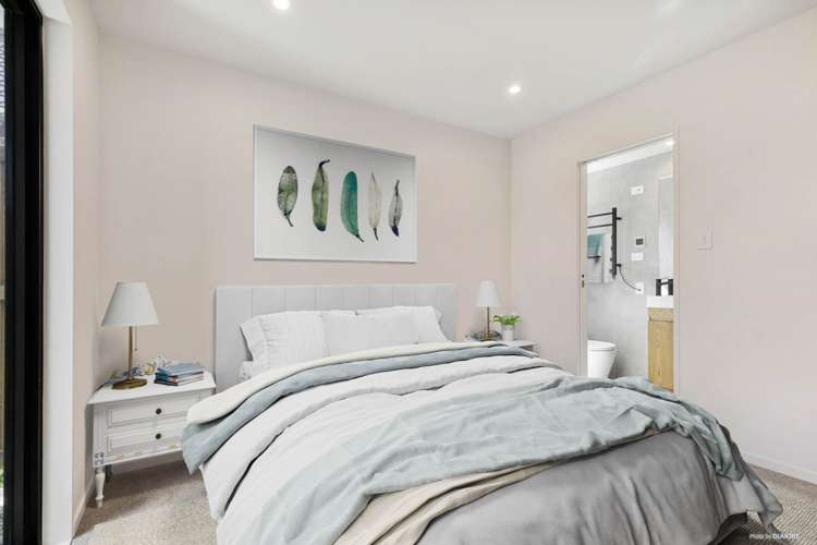 2/258 Lake Road Hauraki_16