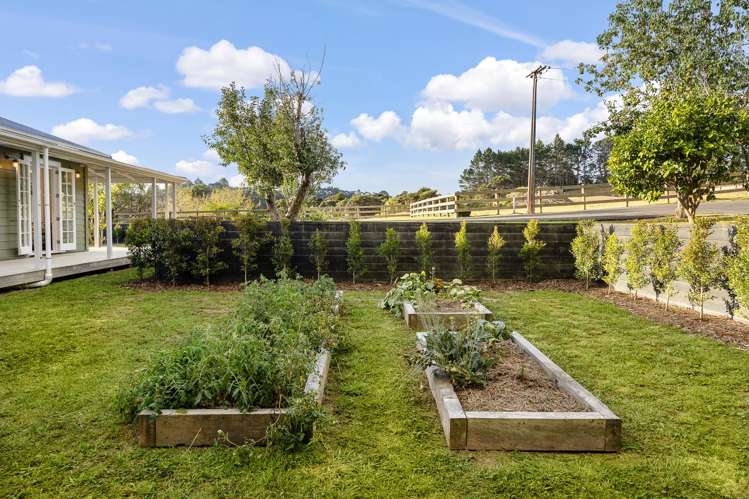 1223 Old North Road Waimauku_17
