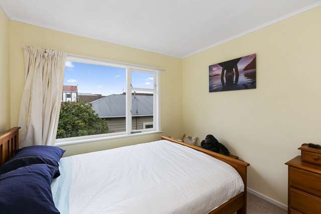 6/139 Queens Drive Lyall Bay_3