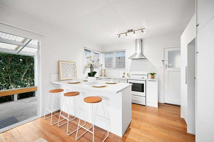 64 Aurora Terrace Hillcrest_13