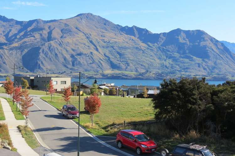8 Edgewood Place Wanaka_2