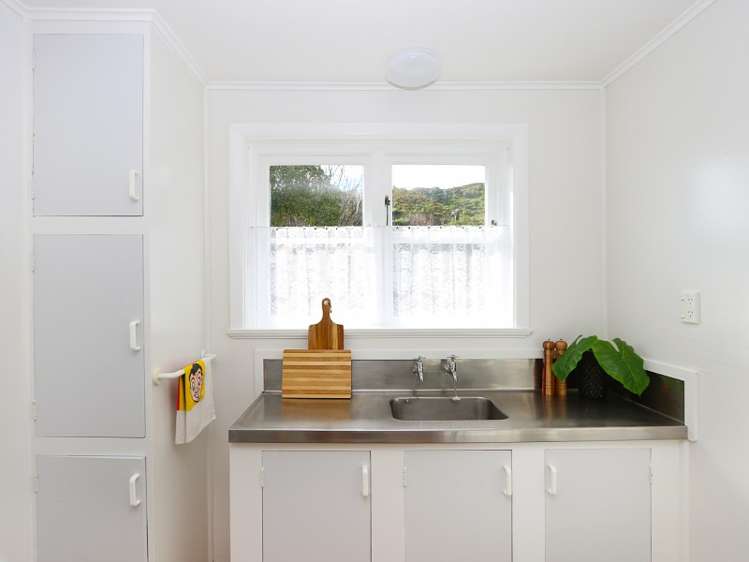 1/96 Au Hewer Crescent Naenae_7