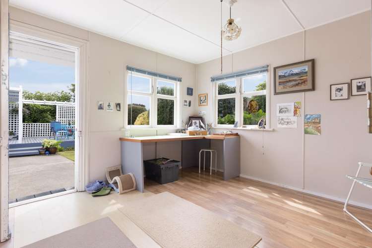 24 Queenwood Road Levin_12