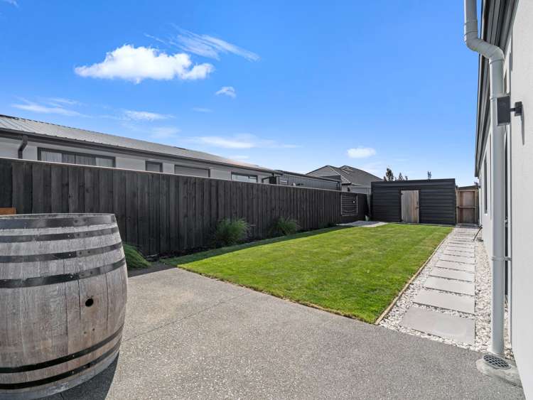 4 Roles Way Rolleston_25