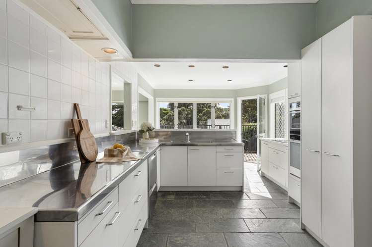 29 Parkside Street St Heliers_14