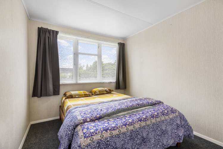 77 Sefton Crescent Chartwell_15