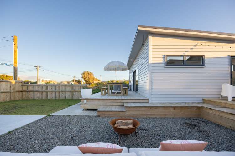 24 Marine Parade South Foxton Beach_2