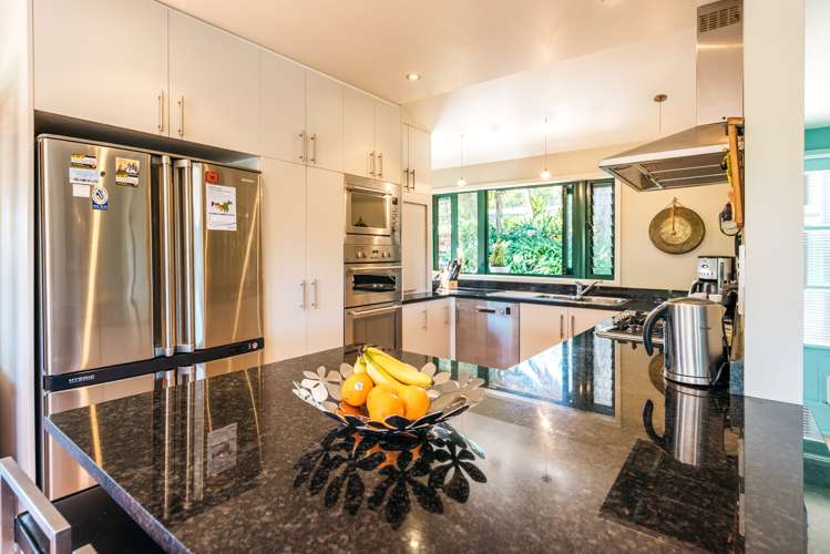 5 Huia Street Oneroa_12