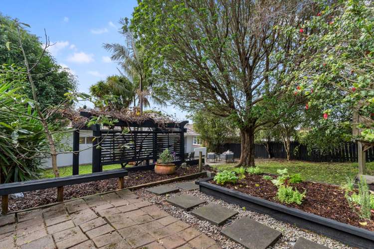 2/4 Corunna Road Milford_25