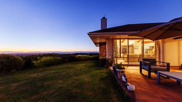 Be Bold & Get the Gold - Priced $1,599,000