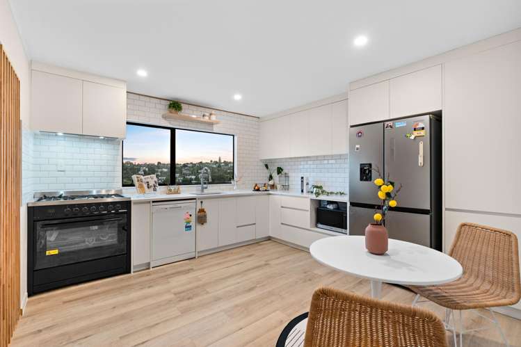 1 Relko Crescent Torbay_5