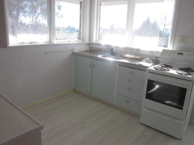 6/15 Gladstone Road Northcote_1