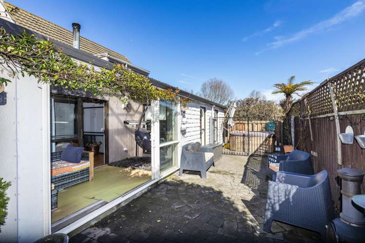 54 Ambleside Drive Burnside_13