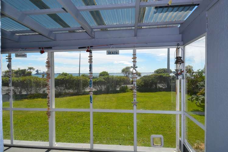 258 Marine Parade Bluff_5