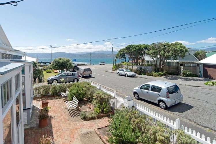 6 Pinelands Avenue Seatoun_4