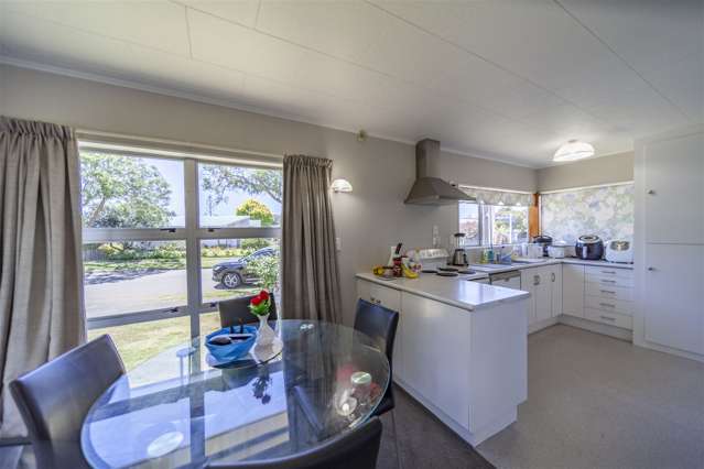 18 Veronica Avenue Marewa_2