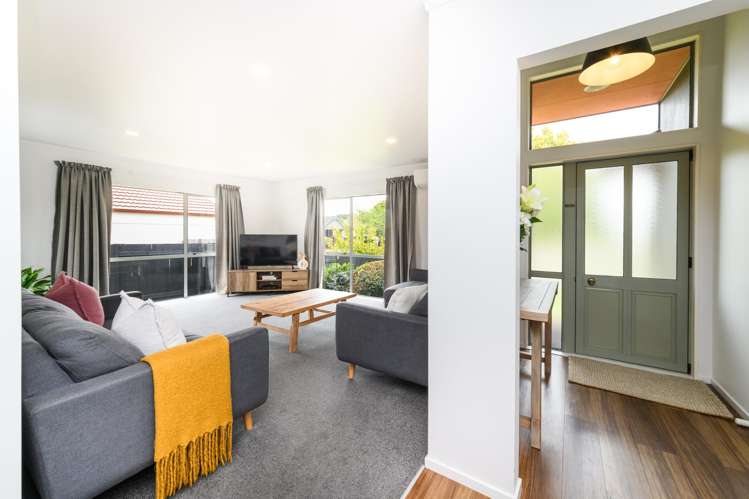 42 Dalfield Place Highbury_13