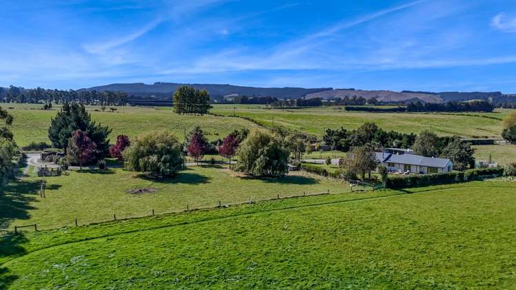 305 Loburn Terrace Road Loburn_23