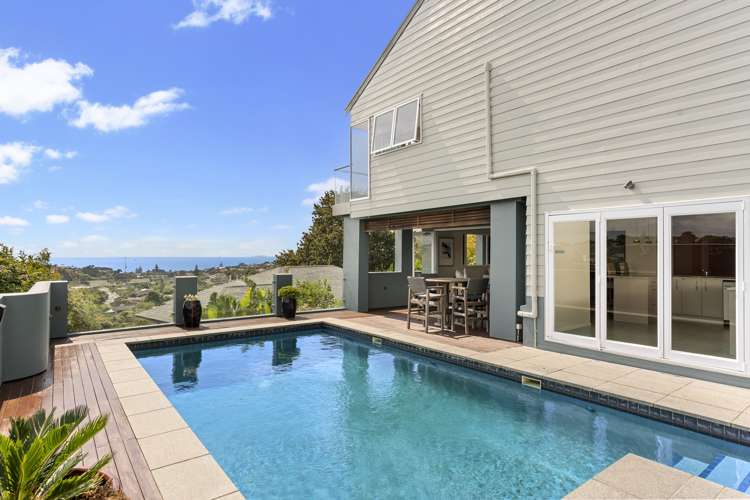 7 Elizabeth Place Mairangi Bay_10