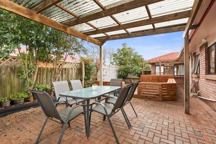 12 Bosnyak Drive Te Atatu South_10