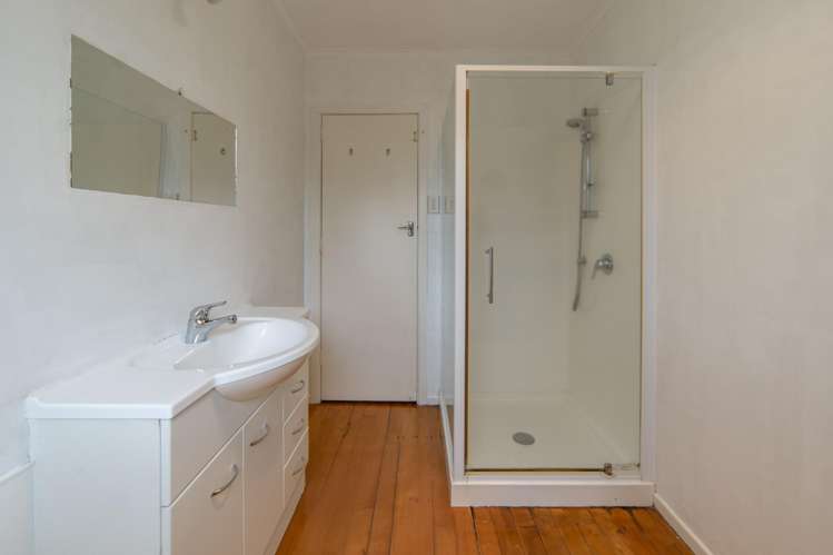 23 Greta Street Glenview_14