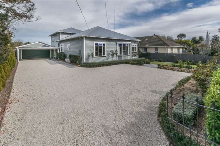 215 Barrington Street Somerfield_26