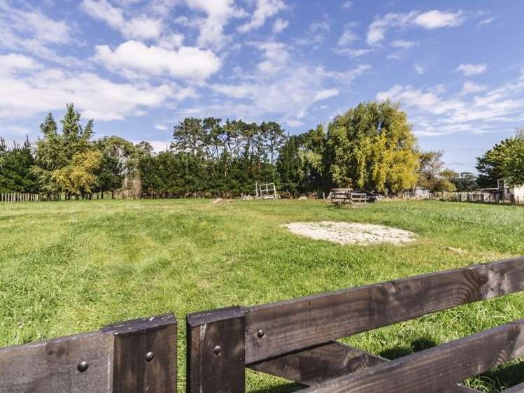 743 Stoney Creek Road Bunnythorpe_26