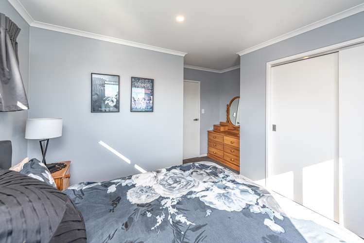 26 Simon Street Tawhero_19