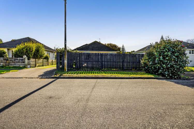 10 Acourt Street Hawera_20