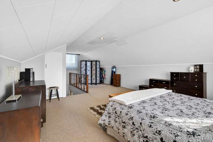 7 Totara Park Road Clouston Park_11