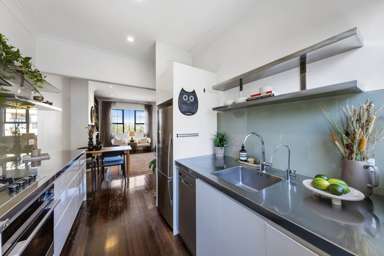 4/8 Sarawia Street_3